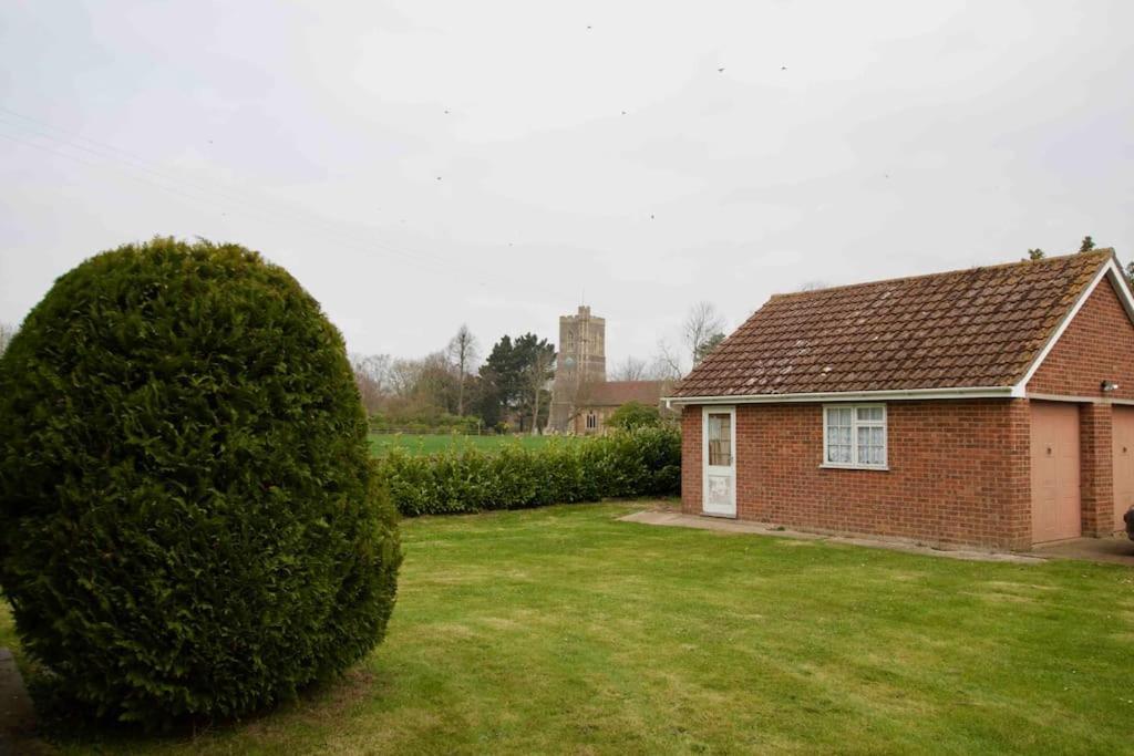 Spacious 5 Bed In The Countryside, Close To Frinton-On-Sea Kirby Cross Exteriör bild